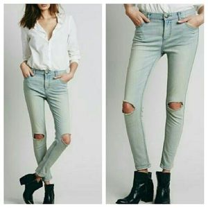 Free People Destroyed Skinny